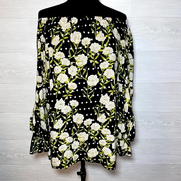 Star Fever Off-Shoulder Bell Sleeve with Ruffles - Picture 1 of 7